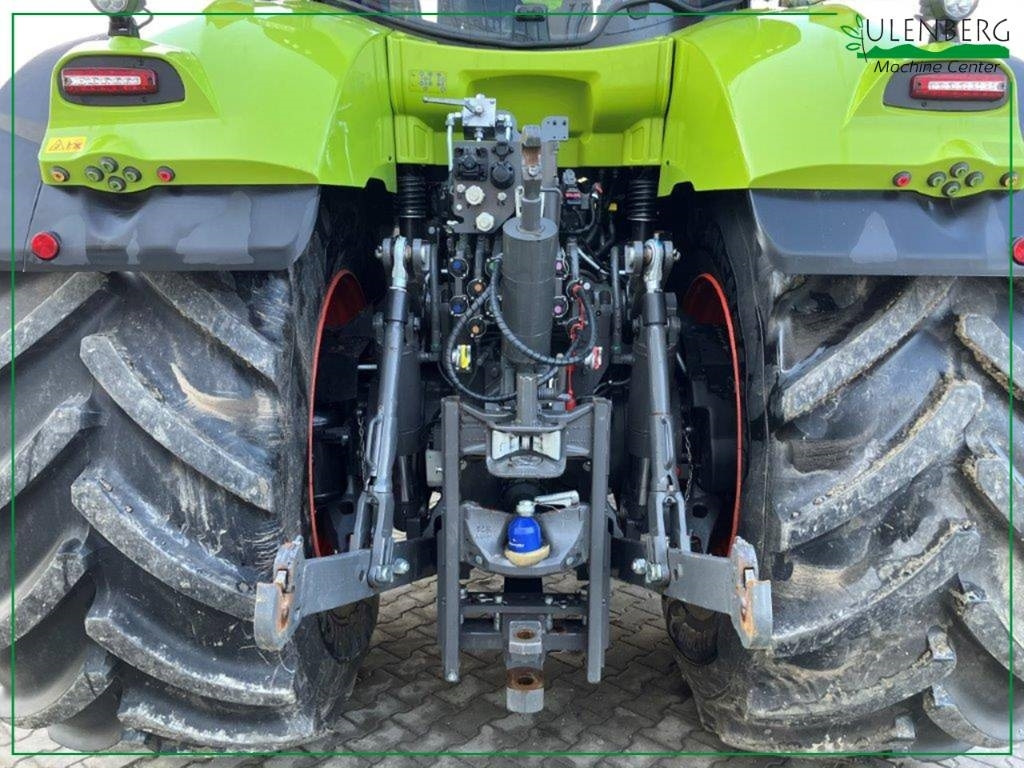 Farm tractor Claas Axion 930 Cmatic: picture 11