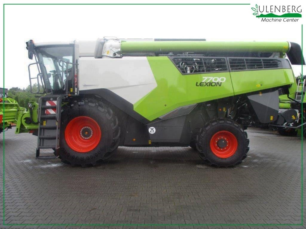 Claas LEXION 7700 - Combine harvester: picture 3 Claas LEXION 7700 - Combine harvester: picture 3