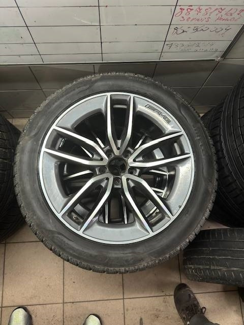 Pirelli P ZERO Winter 255/45/19 - Tire for Truck: picture 1 Pirelli P ZERO Winter 255/45/19 - Tire for Truck: picture 1