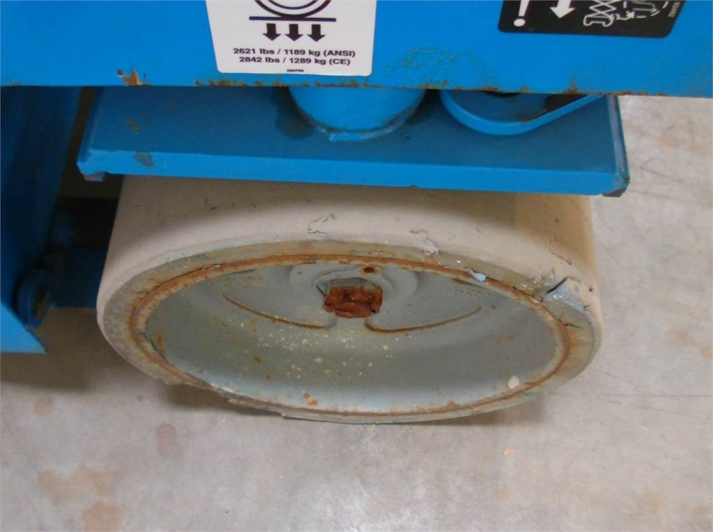 Scissor lift Genie GS4047: picture 15