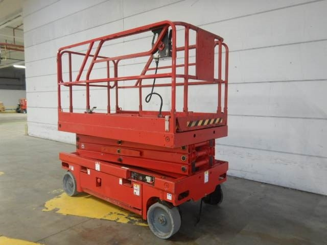 Haulotte Compact 10  - Scissor lift: picture 3 Haulotte Compact 10  - Scissor lift: picture 3