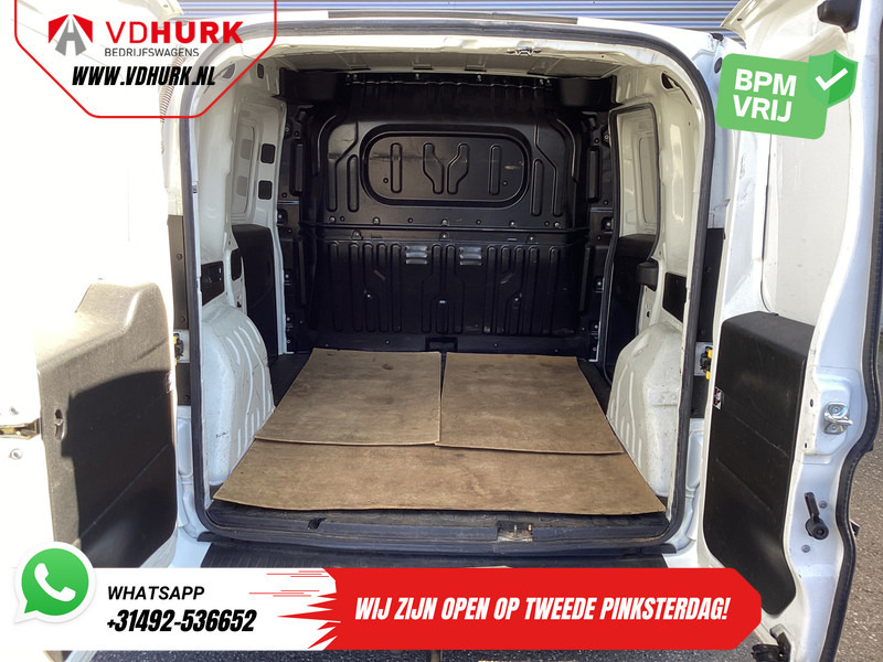 Fiat Dobló Cargo 1.6 MJ 105 pk EXPORT ONLY Airco/ PDC/ Trekhaak - Small van: picture 5 Fiat Dobló Cargo 1.6 MJ 105 pk EXPORT ONLY Airco/ PDC/ Trekhaak - Small van: picture 5