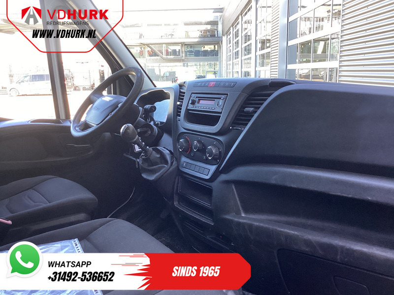Iveco Daily 35C13V 2.3 L2H2 EXPORT ONLY Dubbel lucht/ 3.5t Trekverm./ Airco/ 3 Persoons/ Gev. Stoel/ Trekhaak - Panel van: picture 3 Iveco Daily 35C13V 2.3 L2H2 EXPORT ONLY Dubbel lucht/ 3.5t Trekverm./ Airco/ 3 Persoons/ Gev. Stoel/ Trekhaak - Panel van: picture 3