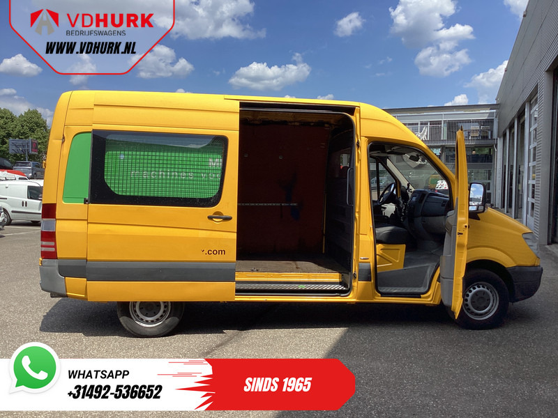 Mercedes-Benz Sprinter 316 2.2 CDI Aut. L2H2 EXPORT ONLY 3,5T Trekgewicht / Airco/ Cruise/ Trekhaak - Panel van: picture 5 Mercedes-Benz Sprinter 316 2.2 CDI Aut. L2H2 EXPORT ONLY 3,5T Trekgewicht / Airco/ Cruise/ Trekhaak - Panel van: picture 5