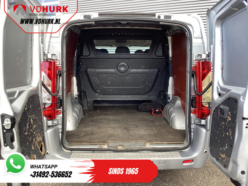 Peugeot Expert 2.0 HDI 130 pk L2 Dubbel Cabine DC EXPORT Airco/ Cruise/ Navi/ PDC/ Trekhaak - Small van, Combi van: picture 5 Peugeot Expert 2.0 HDI 130 pk L2 Dubbel Cabine DC EXPORT Airco/ Cruise/ Navi/ PDC/ Trekhaak - Small van, Combi van: picture 5