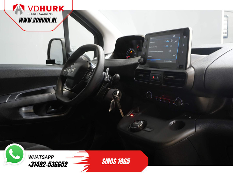 Peugeot Partner 1.5 HDI 130 pk Aut. L2 Long 3pers./ Standkachel/ Stoelverw./ Carplay/ Camera/ PDC/ LMV/ Cruise/ Trekhaak/ Airco - Small van: picture 3 Peugeot Partner 1.5 HDI 130 pk Aut. L2 Long 3pers./ Standkachel/ Stoelverw./ Carplay/ Camera/ PDC/ LMV/ Cruise/ Trekhaak/ Airco - Small van: picture 3