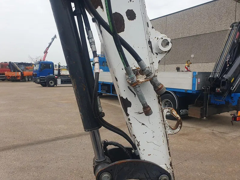 Bobcat E35 - 3500 KG - Mini excavator: picture 4 Bobcat E35 - 3500 KG - Mini excavator: picture 4