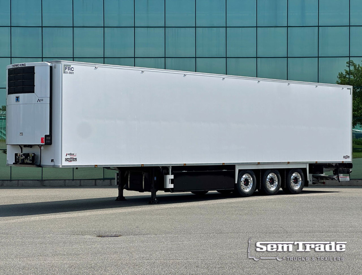 Chereau CSD3 Thermo King A-360 2.500 KG Lift 270 High 250 Wide Brand NEW - Refrigerator semi-trailer: picture 1 Chereau CSD3 Thermo King A-360 2.500 KG Lift 270 High 250 Wide Brand NEW - Refrigerator semi-trailer: picture 1