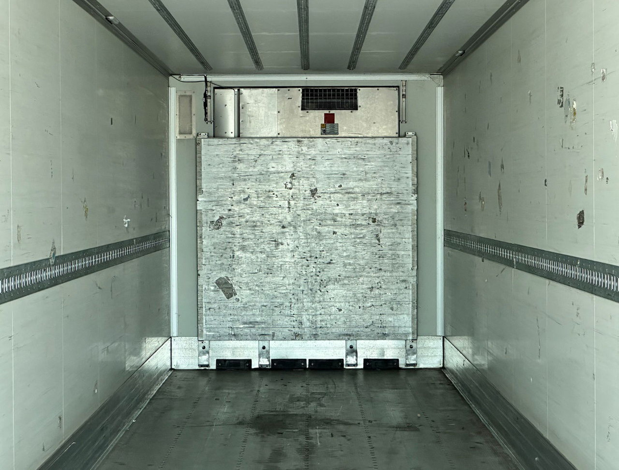 Refrigerator semi-trailer Kögel S24-4 Thermo King SLXi 300 Lift Axle 1340x250x270 CM Inside Super Condition: picture 21 Refrigerator semi-trailer Kögel S24-4 Thermo King SLXi 300 Lift Axle 1340x250x270 CM Inside Super Condition: picture 21
