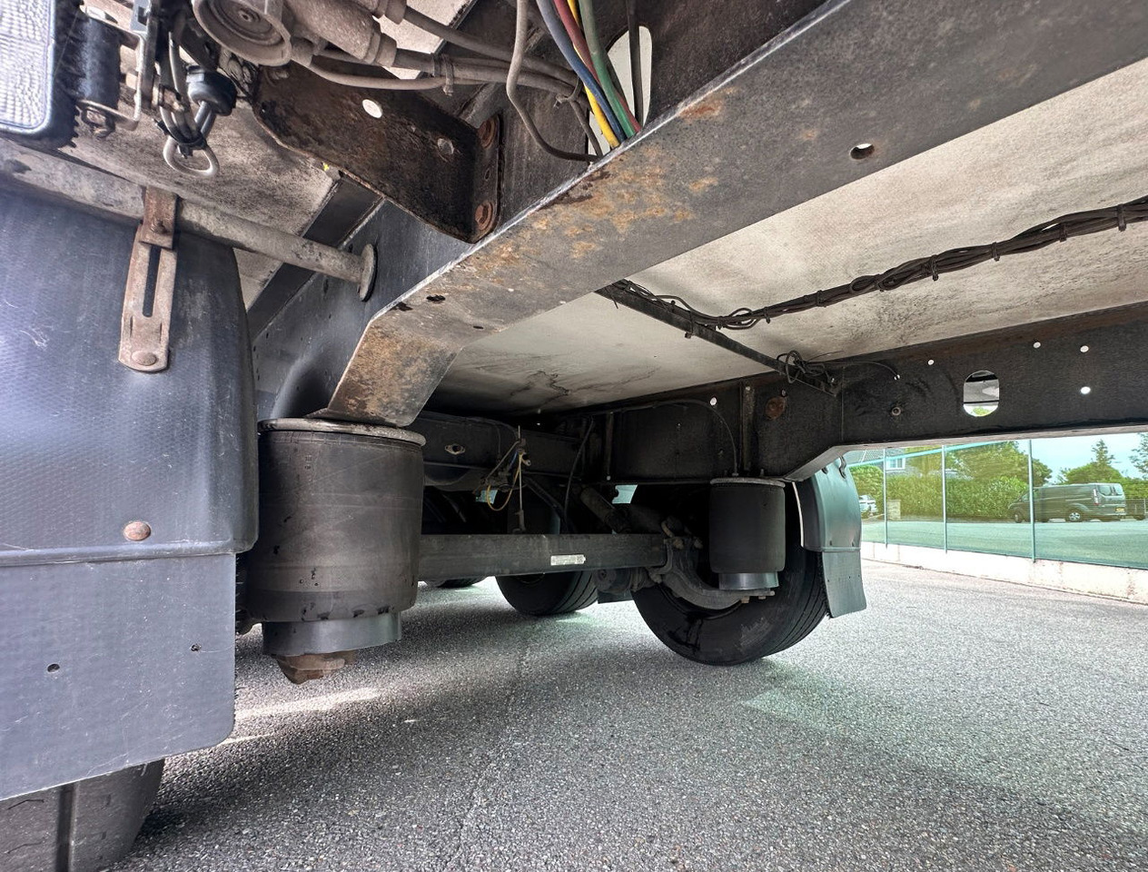 Refrigerator semi-trailer Kögel S24-4 Thermo King SLXi 300 Lift Axle 1340x250x270 CM Inside Super Condition: picture 24 Refrigerator semi-trailer Kögel S24-4 Thermo King SLXi 300 Lift Axle 1340x250x270 CM Inside Super Condition: picture 24