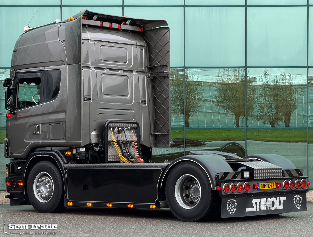 Scania R164-480 V8 King Retarder Manual Gearbox Showtruck Completely Rebuild Unique Condition - Tractor unit: picture 3 Scania R164-480 V8 King Retarder Manual Gearbox Showtruck Completely Rebuild Unique Condition - Tractor unit: picture 3