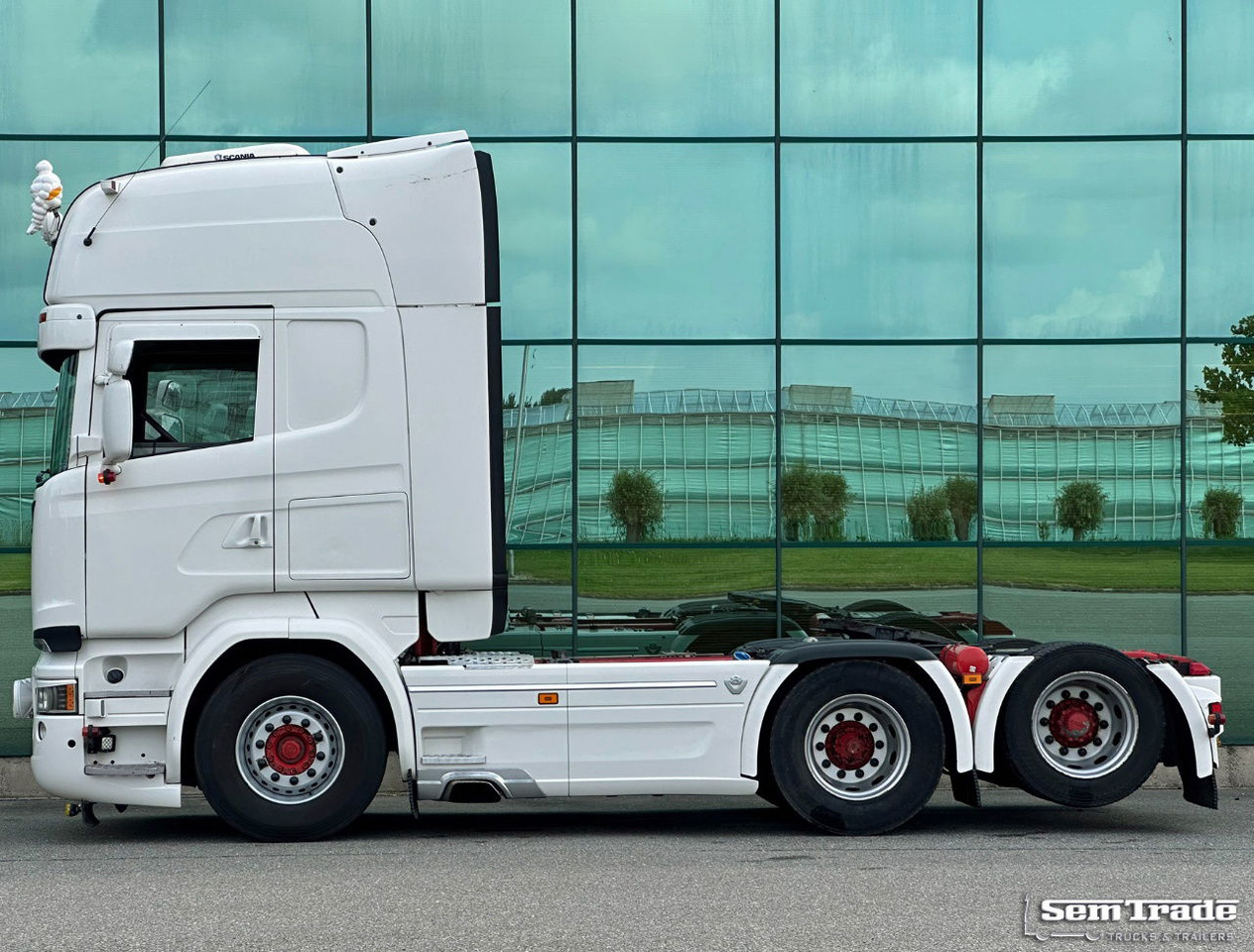 Scania R580 V8 Euro 6 Retarder Full Options Special Interior Super Condition - Tractor unit: picture 2 Scania R580 V8 Euro 6 Retarder Full Options Special Interior Super Condition - Tractor unit: picture 2