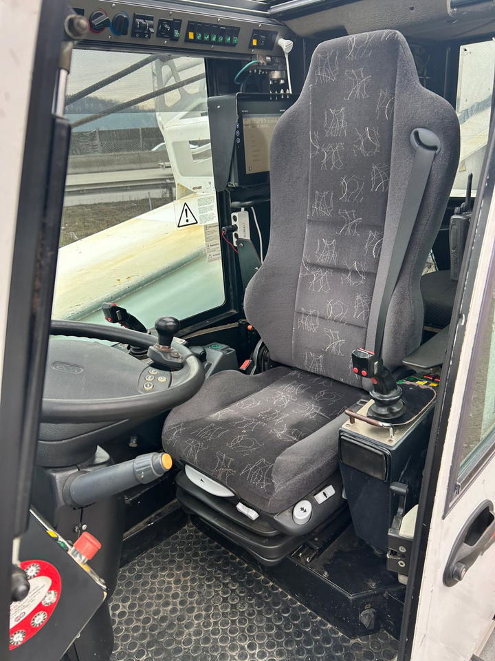 Mobile crane TEREX Demag AC 70 City: picture 12 Mobile crane TEREX Demag AC 70 City: picture 12