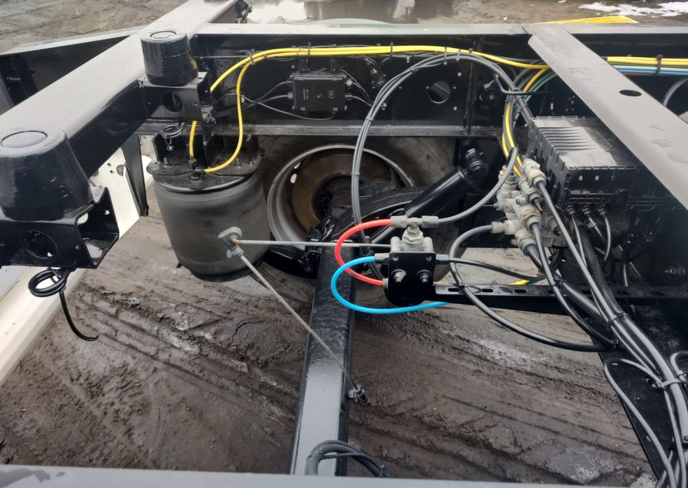 Krone Przyczepa BDF Krone - Container transporter/ Swap body trailer: picture 2 Krone Przyczepa BDF Krone - Container transporter/ Swap body trailer: picture 2