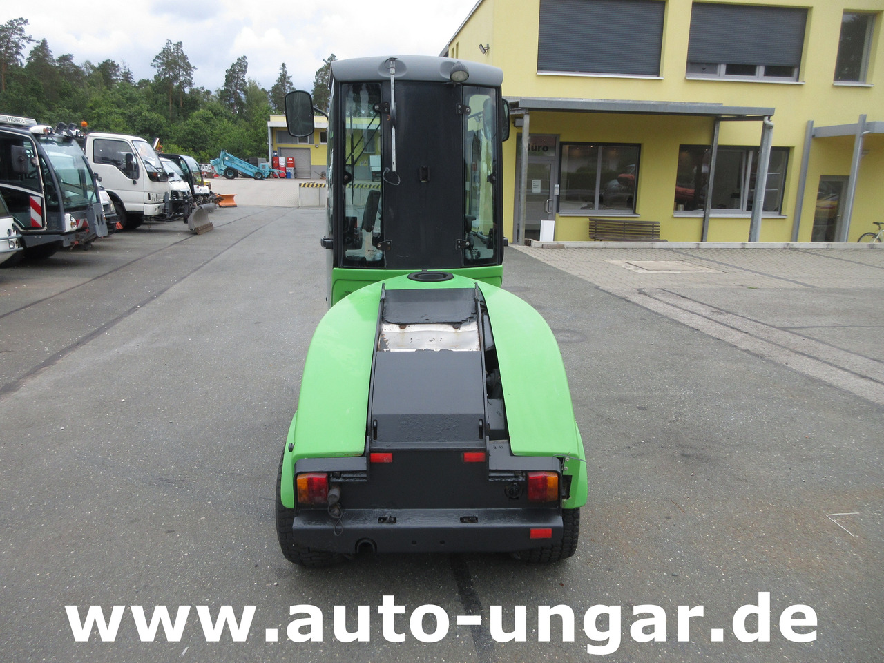 Egholm 2200 T Moduloflex 4x4 Knicklenkung Baujahr 2009 Daihatsu DM950 Diesel - Municipal tractor: picture 5 Egholm 2200 T Moduloflex 4x4 Knicklenkung Baujahr 2009 Daihatsu DM950 Diesel - Municipal tractor: picture 5