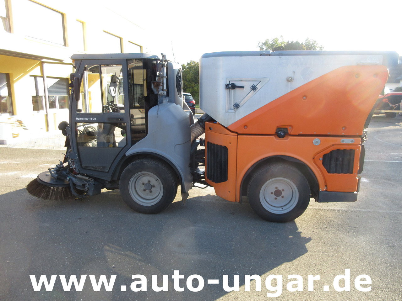 Hako CityMaster CM 1600 Kehrmaschine Knicklenkung Allrad Kommunalfahrzeug - Road sweeper: picture 4 Hako CityMaster CM 1600 Kehrmaschine Knicklenkung Allrad Kommunalfahrzeug - Road sweeper: picture 4