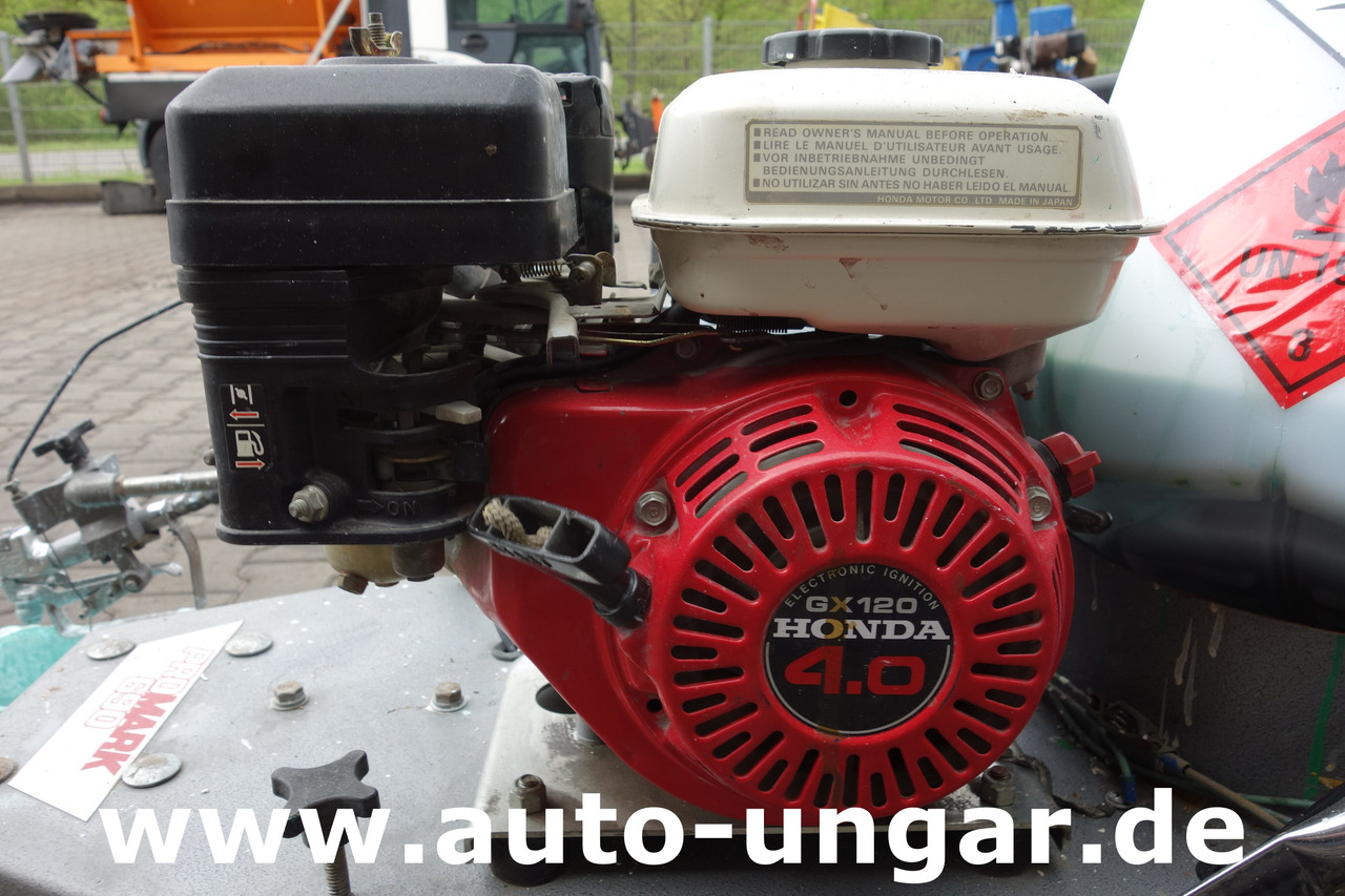 Titan Promark 690 Graco LineLazer Airless Roadmarking Machine Markiermaschine - Asphalt machine: picture 3 Titan Promark 690 Graco LineLazer Airless Roadmarking Machine Markiermaschine - Asphalt machine: picture 3