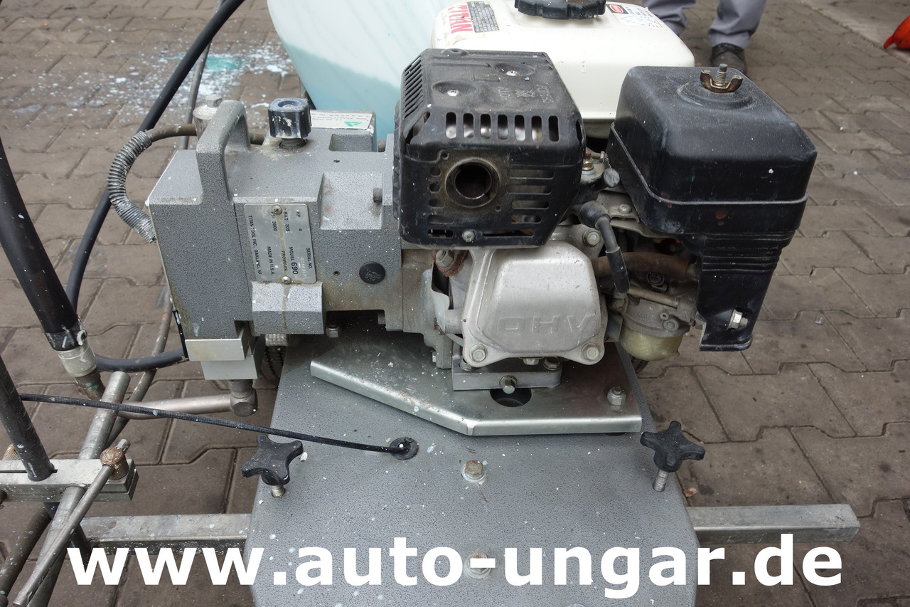 Titan Promark 690 Graco LineLazer Airless Roadmarking Machine Markiermaschine - Asphalt machine: picture 4 Titan Promark 690 Graco LineLazer Airless Roadmarking Machine Markiermaschine - Asphalt machine: picture 4