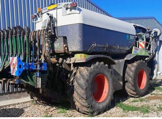 Claas Xerion 4000/783 + SGT(Bauer) - Manure spreader: picture 1 Claas Xerion 4000/783 + SGT(Bauer) - Manure spreader: picture 1