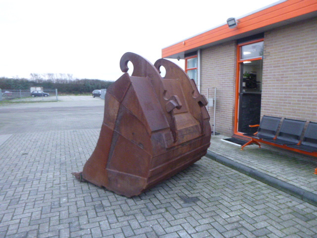 BECO CW70 - Bucket for Crawler excavator: picture 3 BECO CW70 - Bucket for Crawler excavator: picture 3