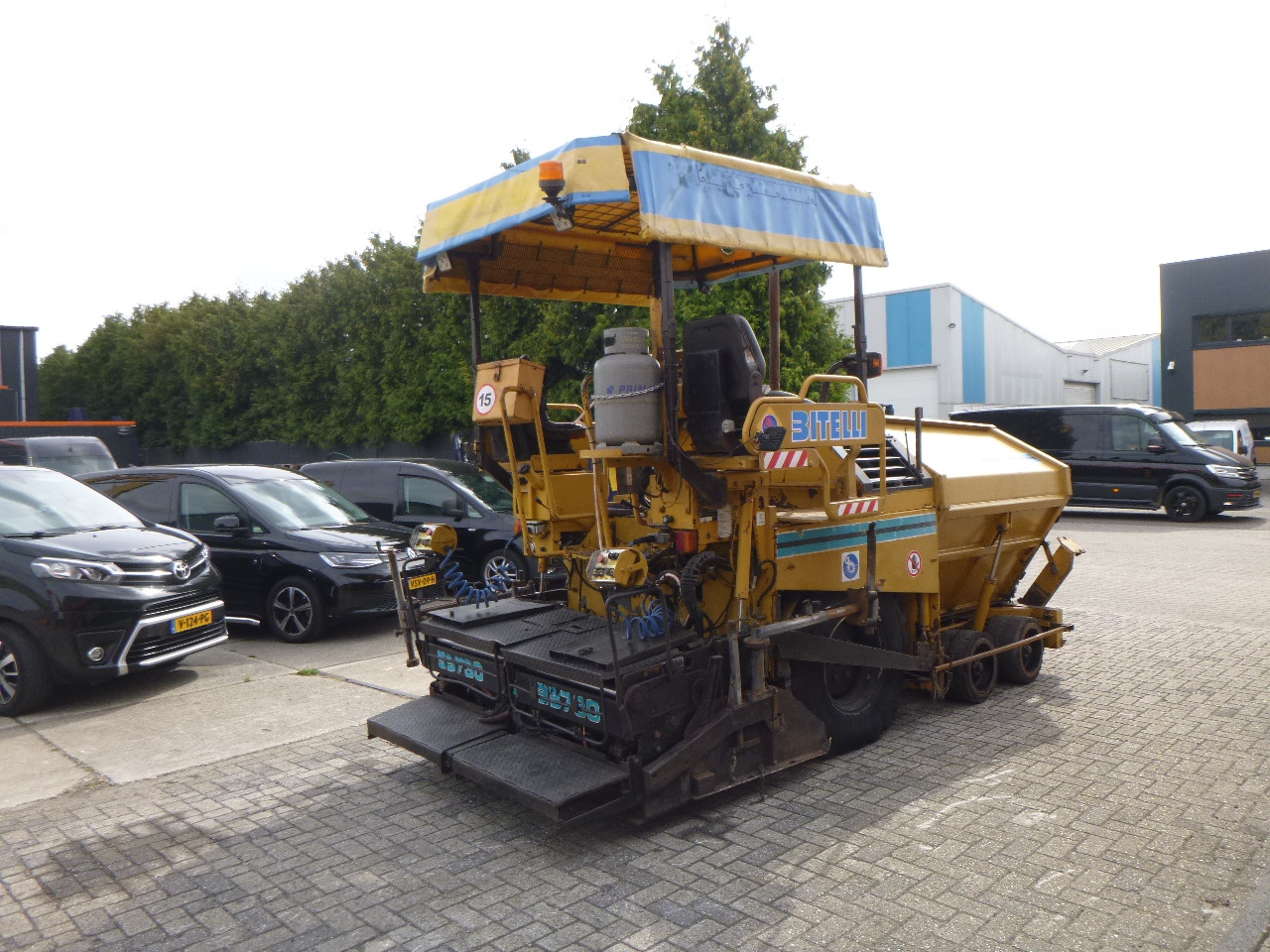 CATERPILLAR BB730 - Asphalt paver: picture 4 CATERPILLAR BB730 - Asphalt paver: picture 4