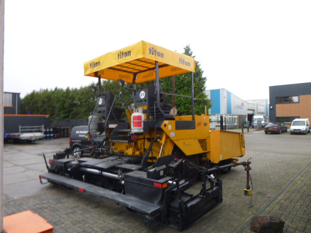 Asphalt paver INGERSOLL RAND ABG TITAN 473: picture 6