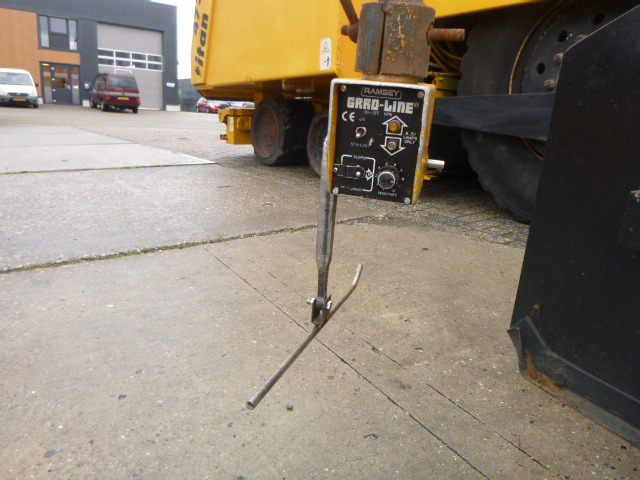 Asphalt paver INGERSOLL RAND ABG TITAN 473: picture 21