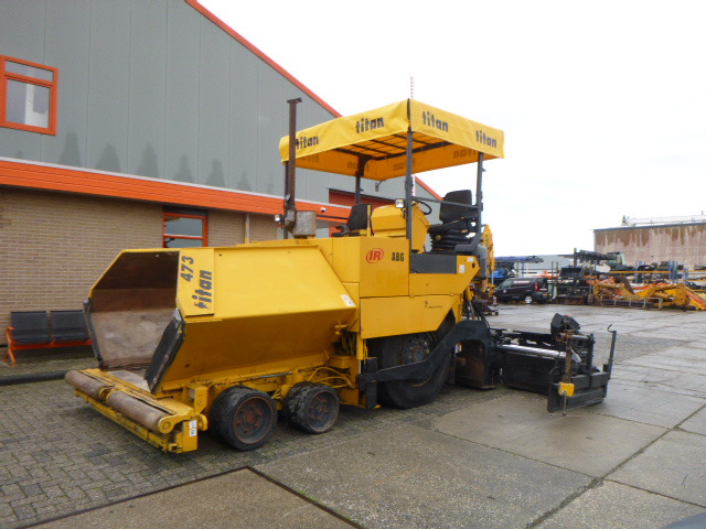 Asphalt paver INGERSOLL RAND ABG TITAN 473: picture 32