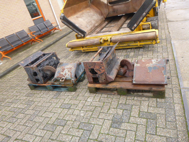 Asphalt paver INGERSOLL RAND ABG TITAN 473: picture 39