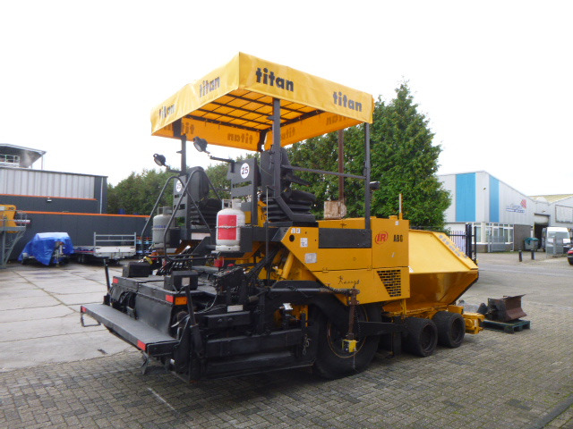 Asphalt paver INGERSOLL RAND ABG TITAN 473: picture 35
