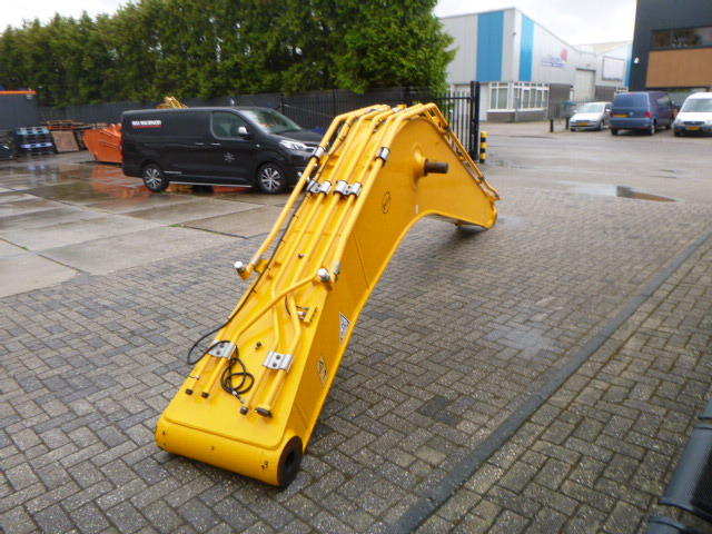 JCB JS220LC + ( JS200 & JS210) - Boom for Excavator: picture 4 JCB JS220LC + ( JS200 & JS210) - Boom for Excavator: picture 4