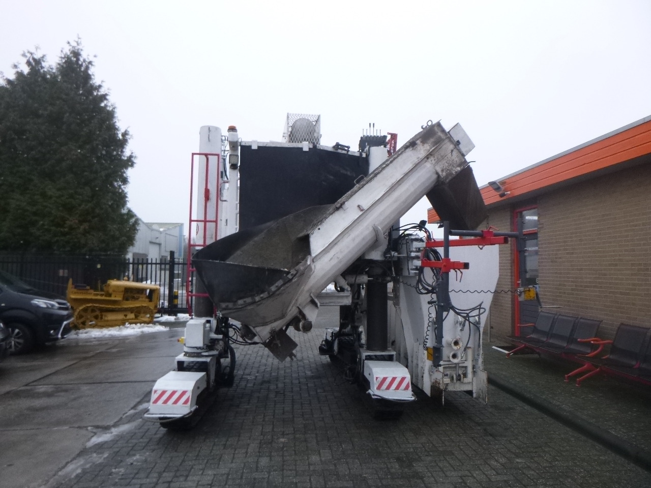 MILLER FORMLESS M-8100 - Slipform paver: picture 3 MILLER FORMLESS M-8100 - Slipform paver: picture 3