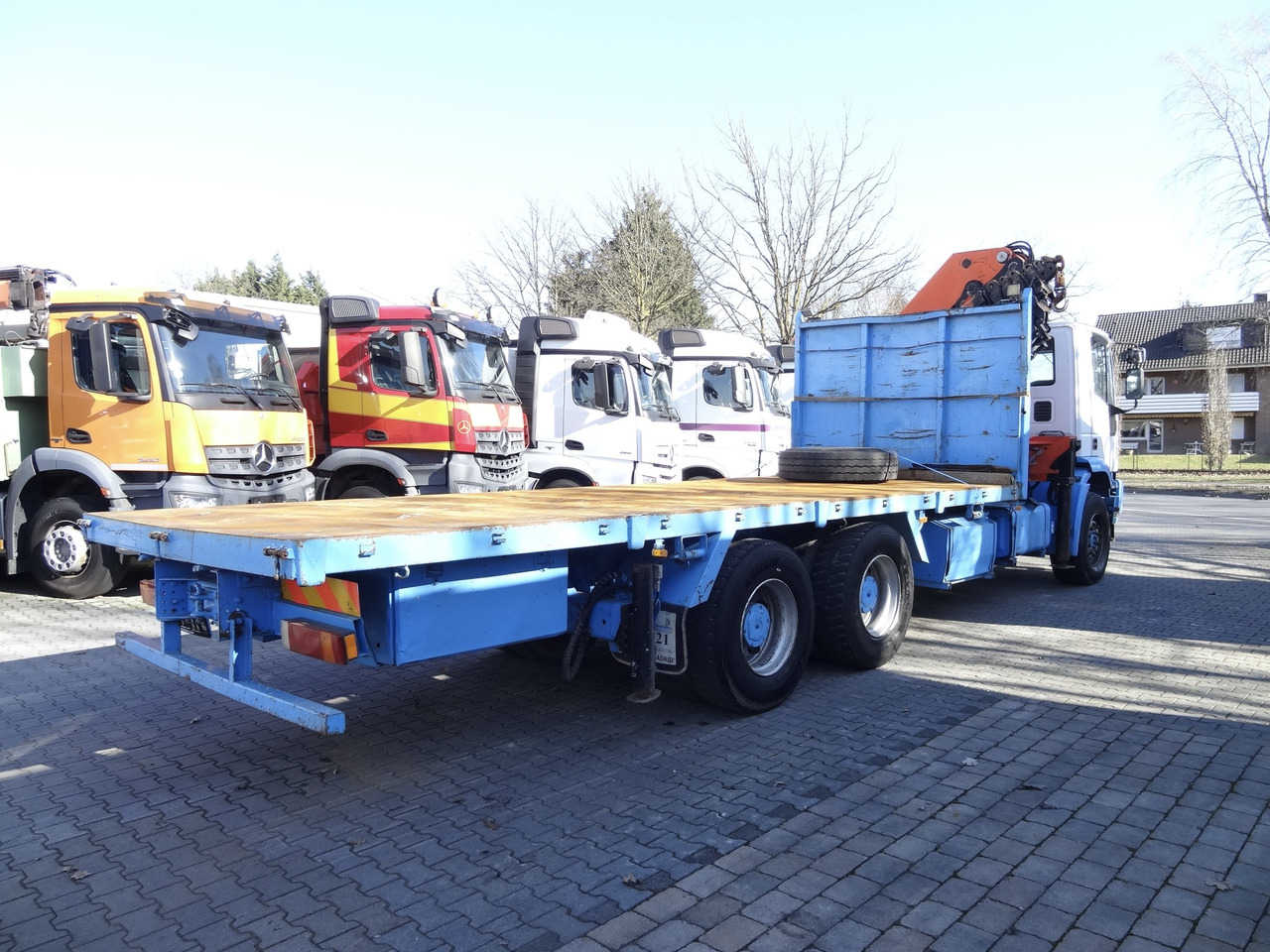 Crane truck, Dropside/ Flatbed truck Iveco EuroTrakker 260E31 6X4 Palfinger 36002: picture 11