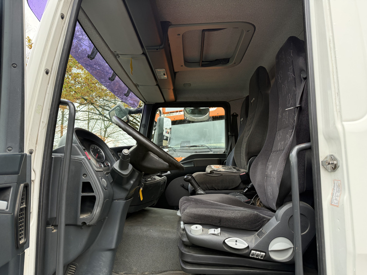 MAN TGM 12.240 Palfinger 11001 bis 19 Meter - Crane truck, Dropside/ Flatbed truck: picture 4 MAN TGM 12.240 Palfinger 11001 bis 19 Meter - Crane truck, Dropside/ Flatbed truck: picture 4