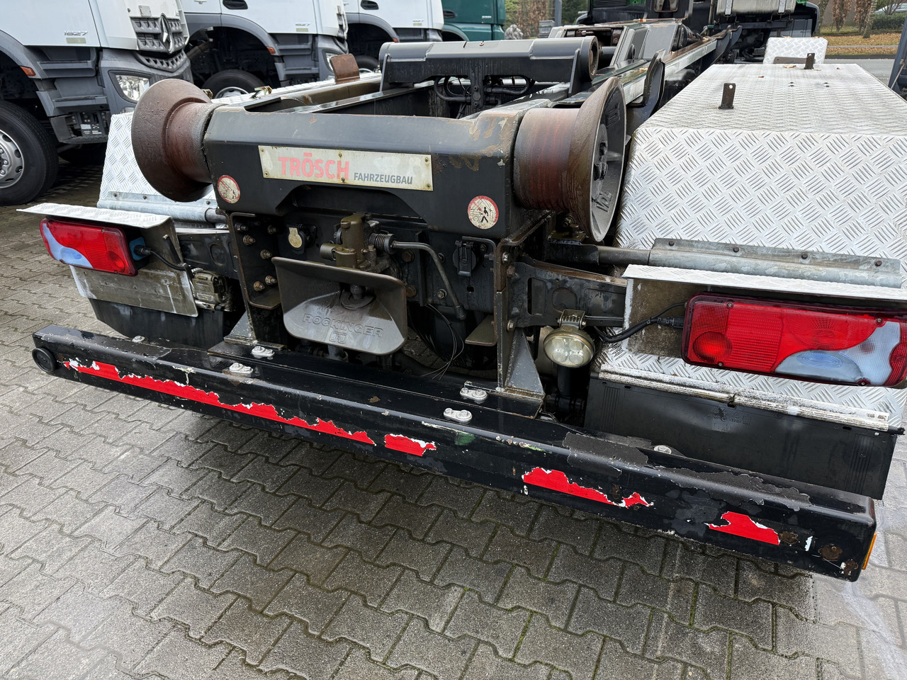 MAN TGS 35.440 8X4 BB VDL Haken - Hook lift truck: picture 2 MAN TGS 35.440 8X4 BB VDL Haken - Hook lift truck: picture 2