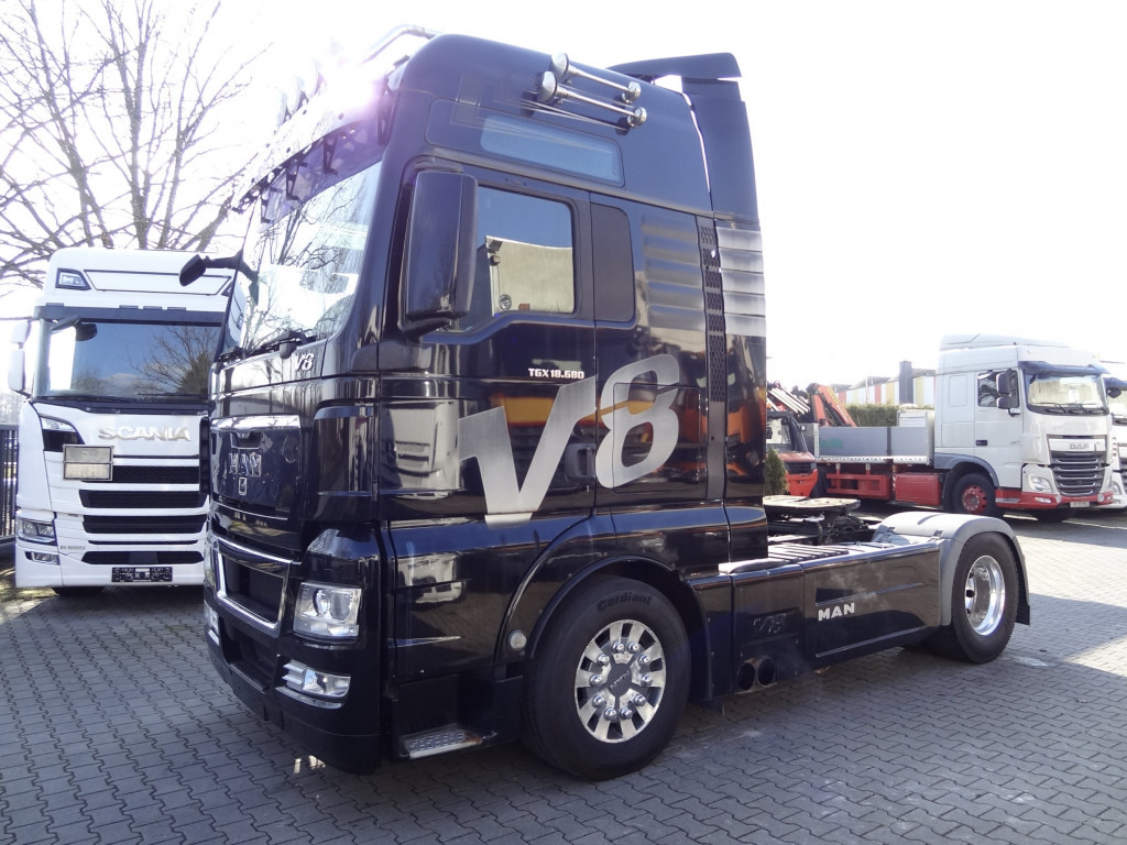MAN TGX 18.680 V8 - Tractor unit: picture 1 MAN TGX 18.680 V8 - Tractor unit: picture 1