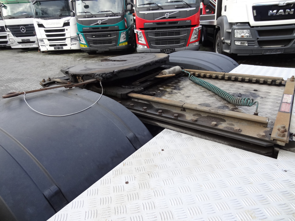 Mercedes-Benz Actros 1842LS Kran HMF 2020 bis 18 Meter - Tractor unit: picture 2 Mercedes-Benz Actros 1842LS Kran HMF 2020 bis 18 Meter - Tractor unit: picture 2