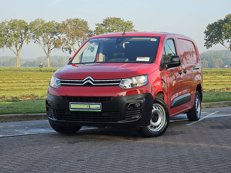 Citroën Berlingo 1.2 XL 130 AUT. 34 dkm. - Box van: picture 1 Citroën Berlingo 1.2 XL 130 AUT. 34 dkm. - Box van: picture 1