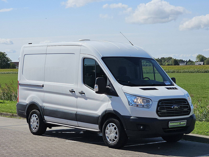 Ford Transit 350 - Small van: picture 5 Ford Transit 350 - Small van: picture 5
