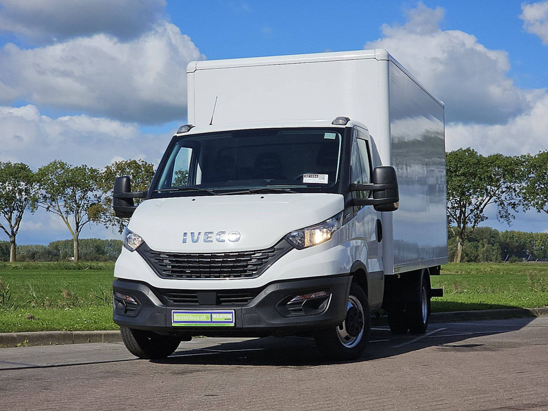 Iveco Daily 35C16 Bakwagen Laadklep - Box van: picture 1 Iveco Daily 35C16 Bakwagen Laadklep - Box van: picture 1