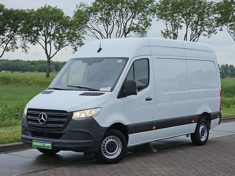 Mercedes-Benz Sprinter 314 L2H2 Mbux Automaat! - Small van: picture 2 Mercedes-Benz Sprinter 314 L2H2 Mbux Automaat! - Small van: picture 2