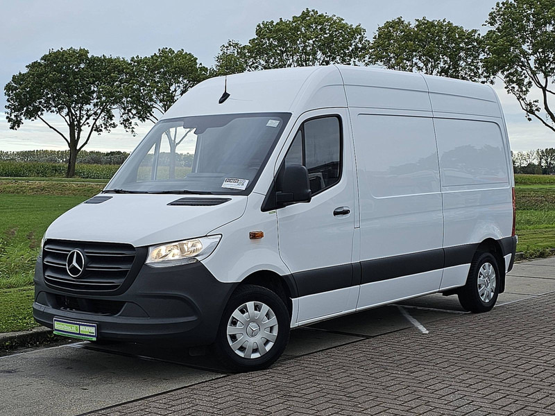 Mercedes-Benz Sprinter 315 L2H2 Mbux Euro6 AC! - Panel van: picture 2 Mercedes-Benz Sprinter 315 L2H2 Mbux Euro6 AC! - Panel van: picture 2