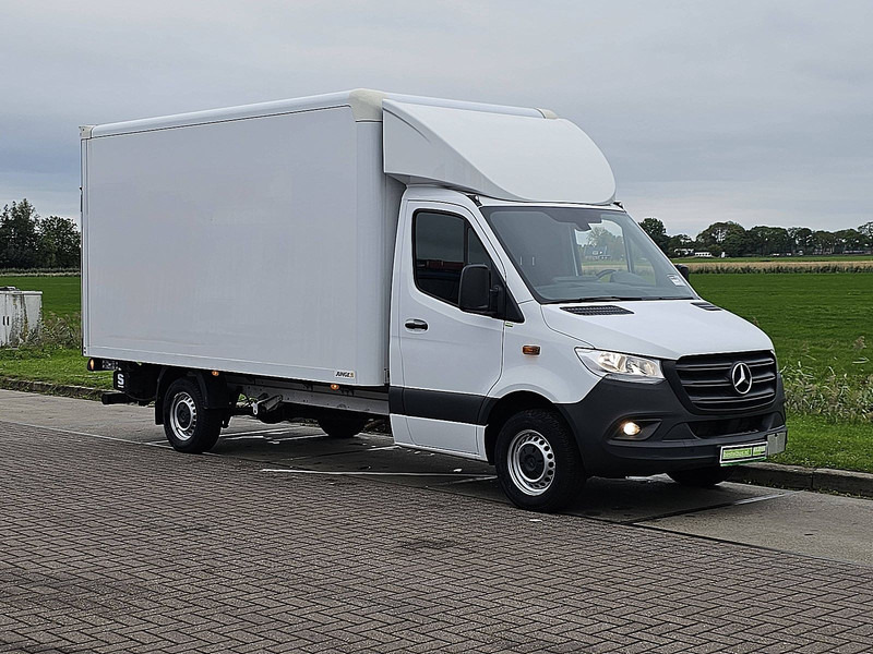 Mercedes-Benz Sprinter 317 Bakwagen Laadklep! - Box van: picture 5 Mercedes-Benz Sprinter 317 Bakwagen Laadklep! - Box van: picture 5