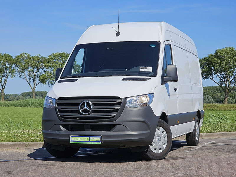 Mercedes-Benz Sprinter 317 L2H2 3.5t-Trekhaak - Panel van: picture 1 Mercedes-Benz Sprinter 317 L2H2 3.5t-Trekhaak - Panel van: picture 1