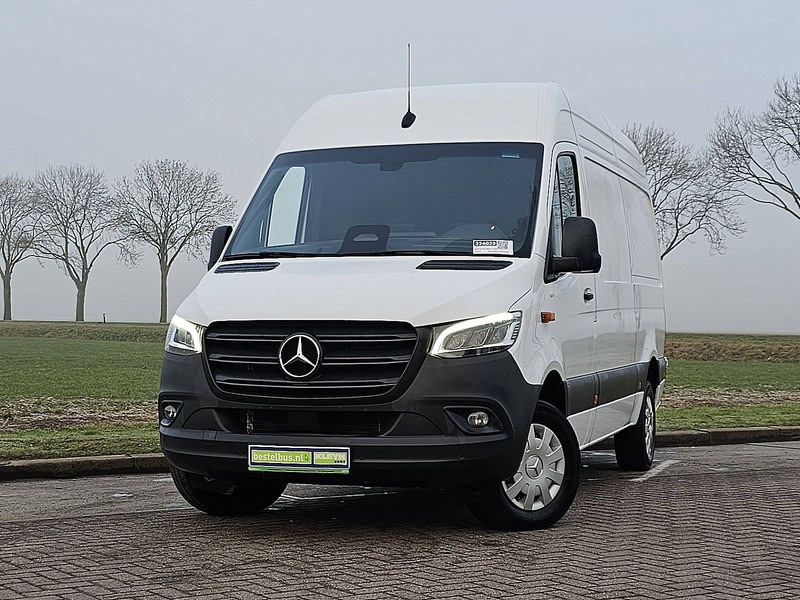 Mercedes-Benz Sprinter 317 L2H2 Mbux10 LED - Panel van: picture 1 Mercedes-Benz Sprinter 317 L2H2 Mbux10 LED - Panel van: picture 1