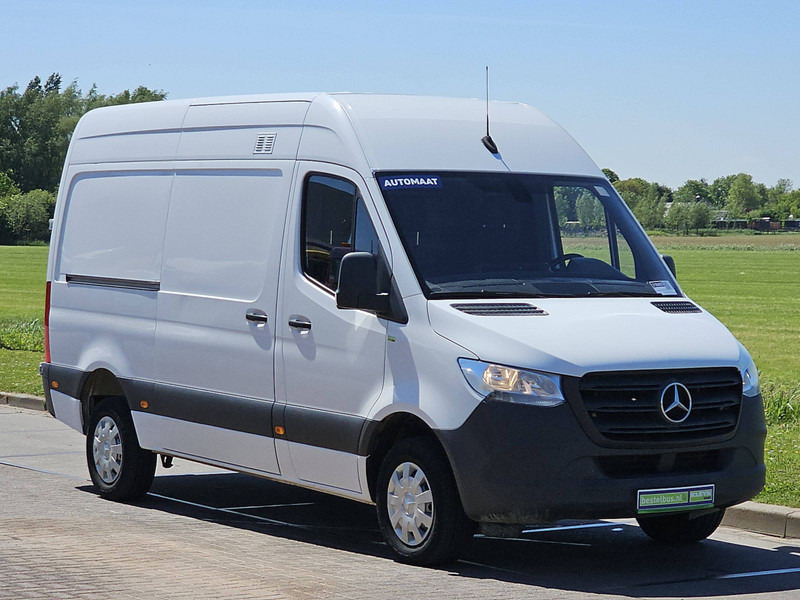 Mercedes-Benz Sprinter 319 CDI AUT.3.0 V6 L2H2 - Panel van: picture 5 Mercedes-Benz Sprinter 319 CDI AUT.3.0 V6 L2H2 - Panel van: picture 5