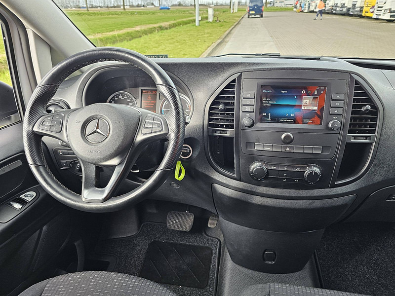 Small van, Electric van Mercedes-Benz eVito  112 Long-Range 70kwh: picture 8