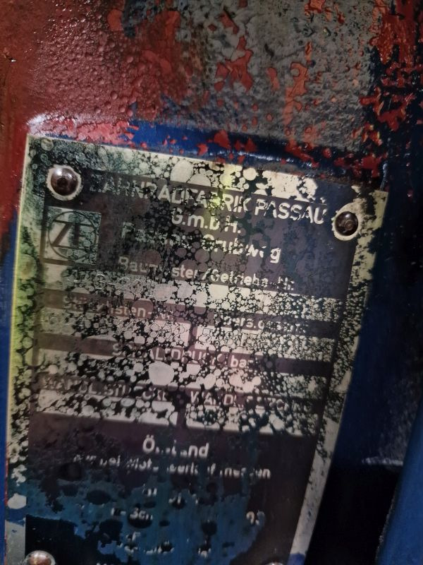 ZF Industrial 4WG-201 Gearbox - Gearbox: picture 2 ZF Industrial 4WG-201 Gearbox - Gearbox: picture 2