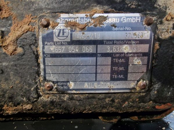 ZF Industrial/Hyundai 4WG-210 Gearbox - Gearbox: picture 2 ZF Industrial/Hyundai 4WG-210 Gearbox - Gearbox: picture 2
