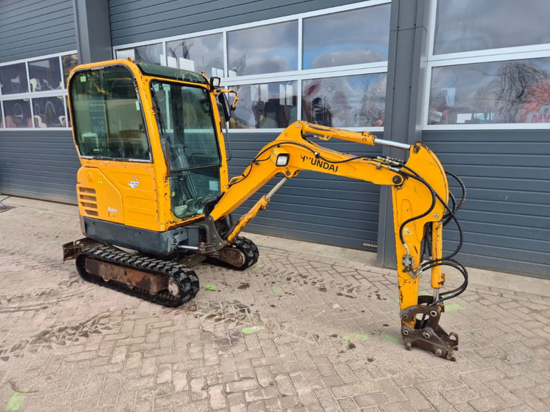 Hyundai R16-9 - Mini excavator: picture 2 Hyundai R16-9 - Mini excavator: picture 2